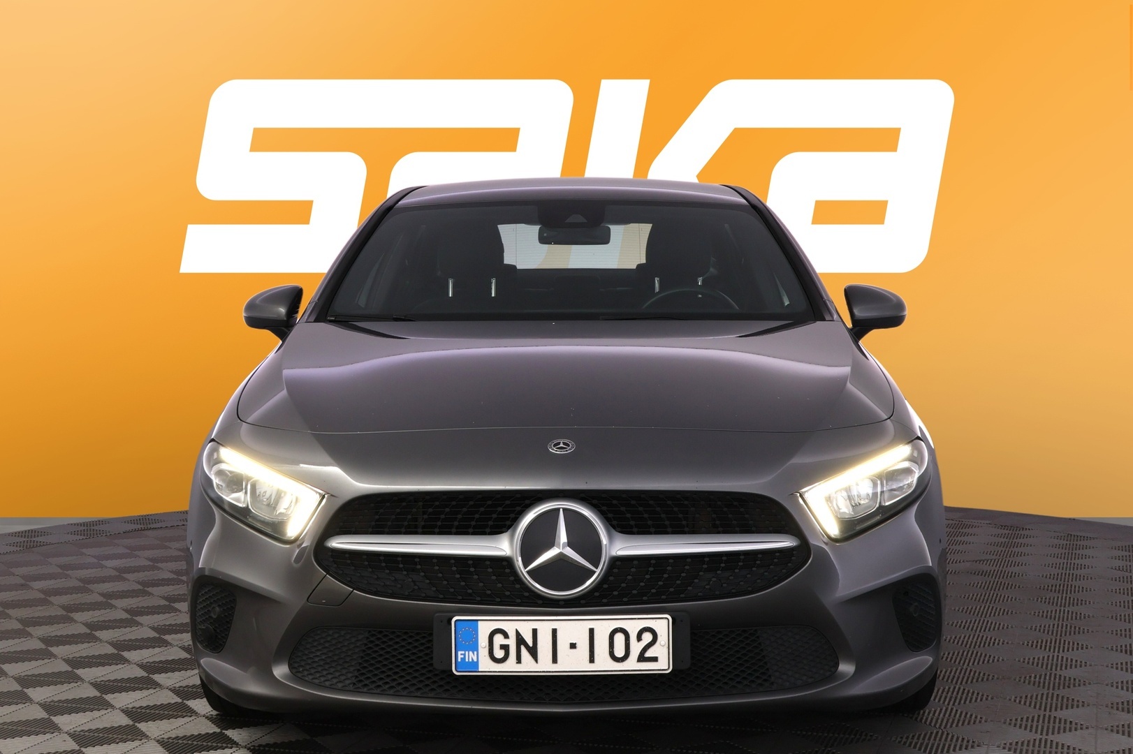 MERCEDES-BENZ A 2020