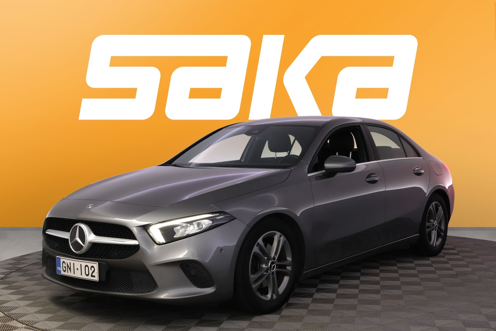 MERCEDES-BENZ A 2020