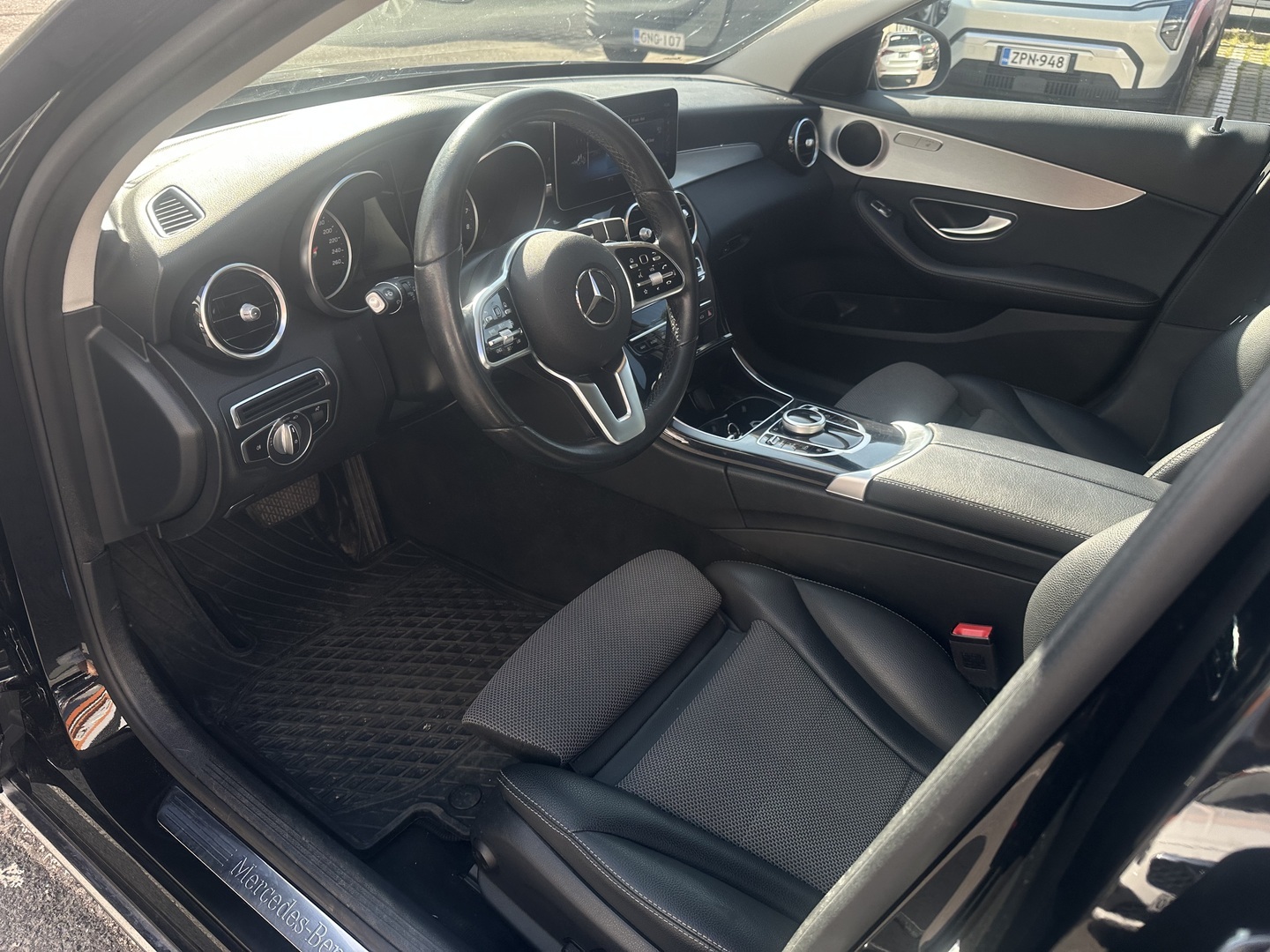 MERCEDES-BENZ C 2019