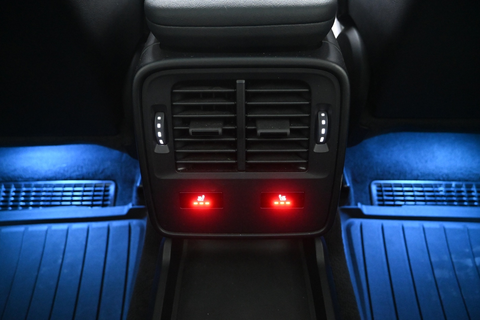 PORSCHE Taycan 2022
