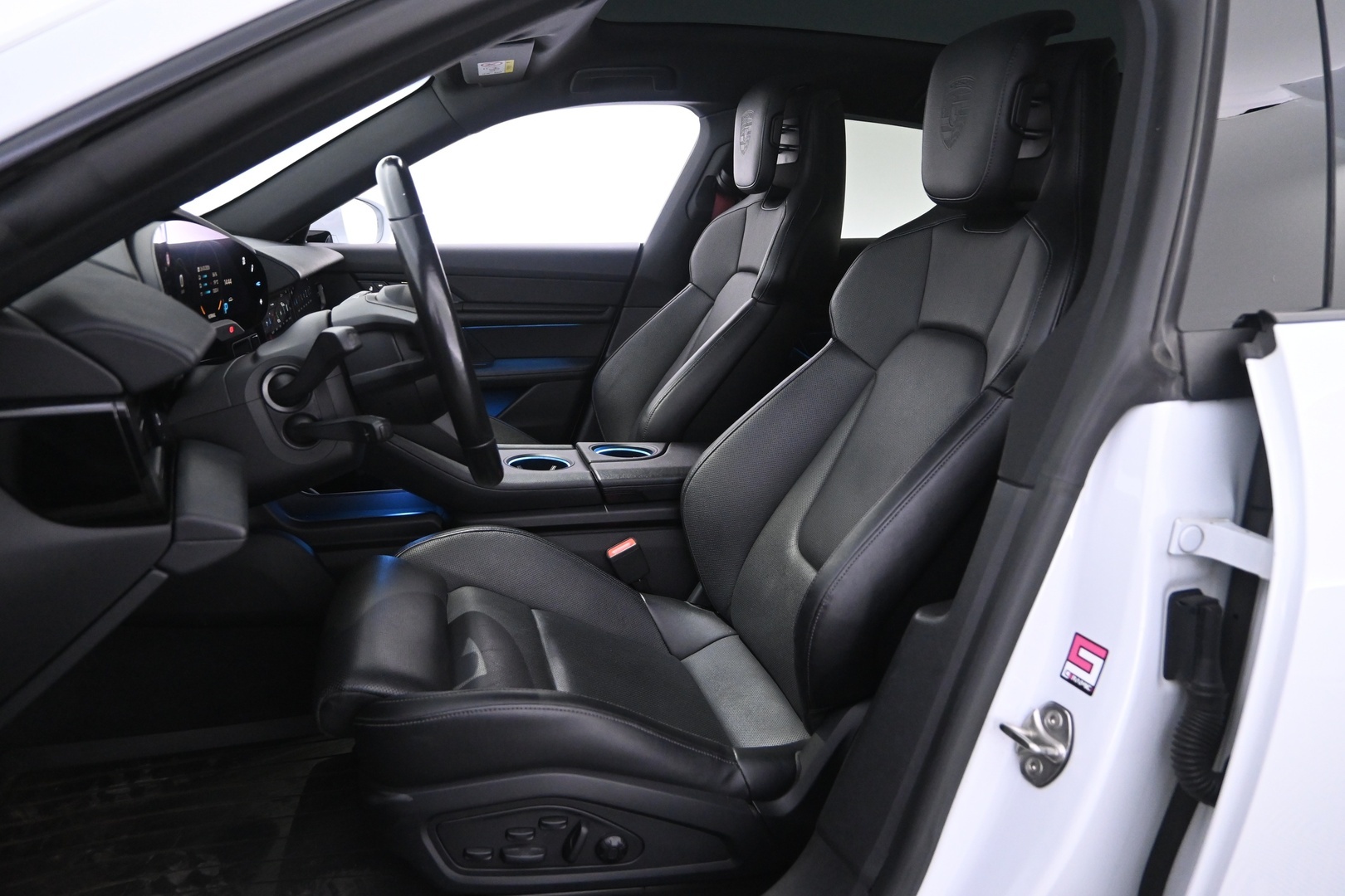 PORSCHE Taycan 2022