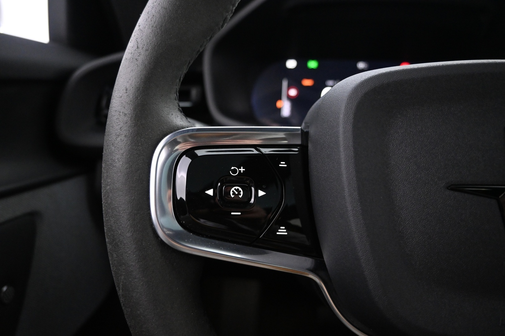 POLESTAR 2 2023