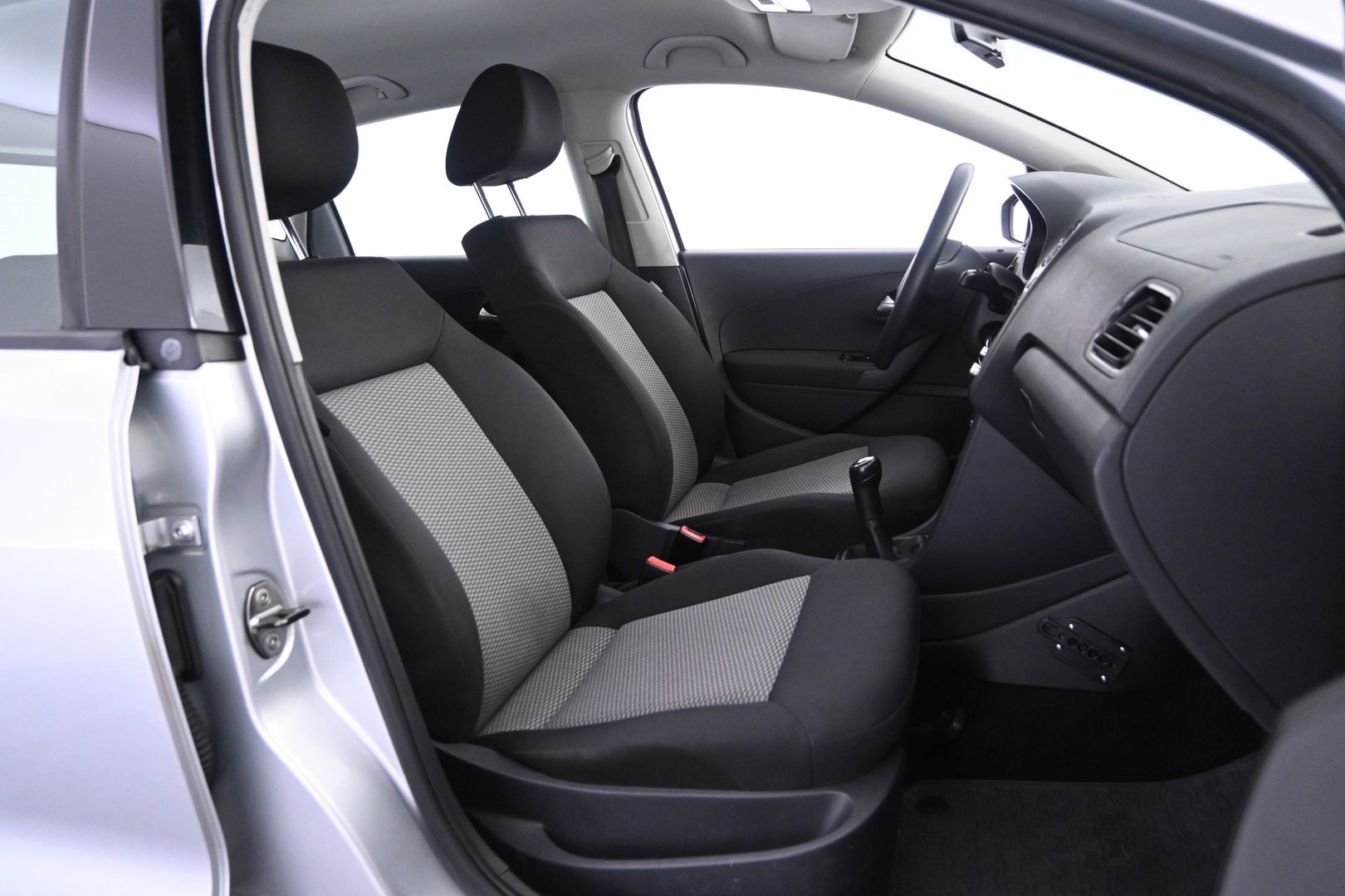 VOLKSWAGEN Polo 2010