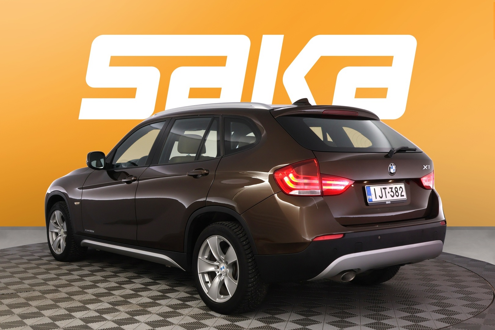 BMW X1 2011