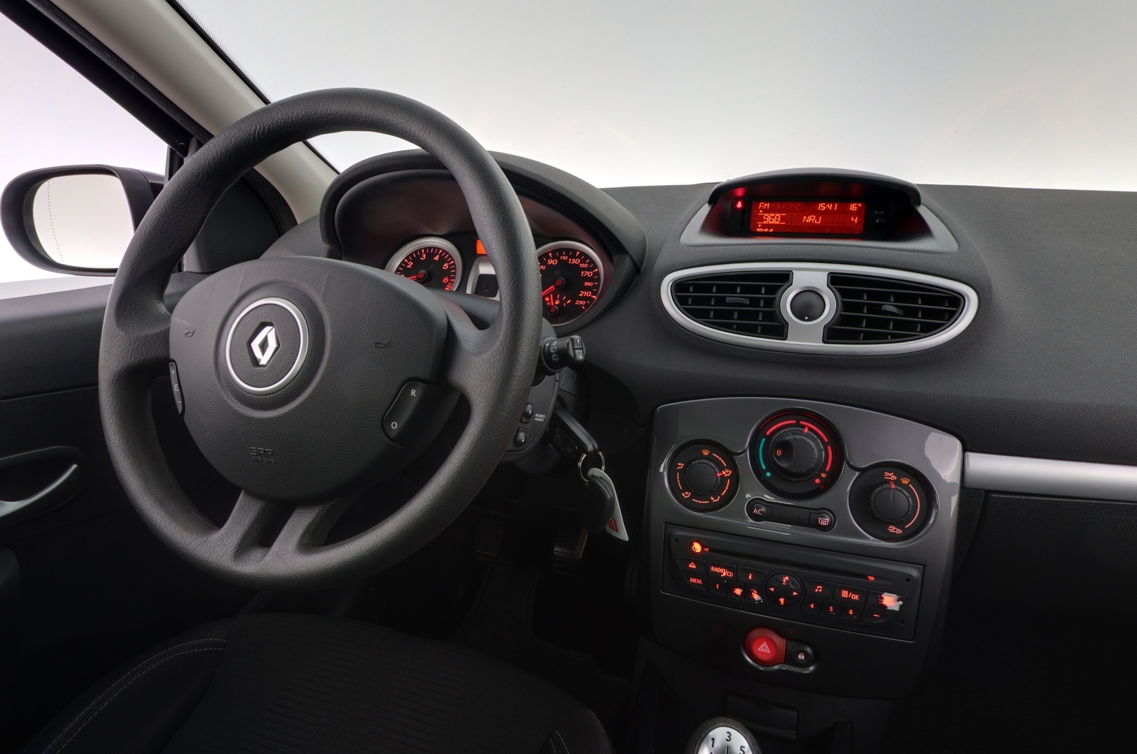 RENAULT Clio 2012