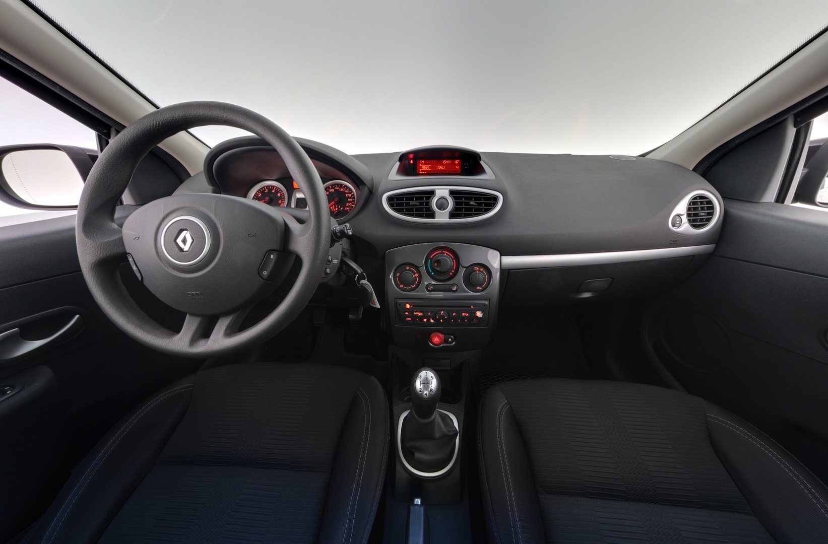 RENAULT Clio 2012
