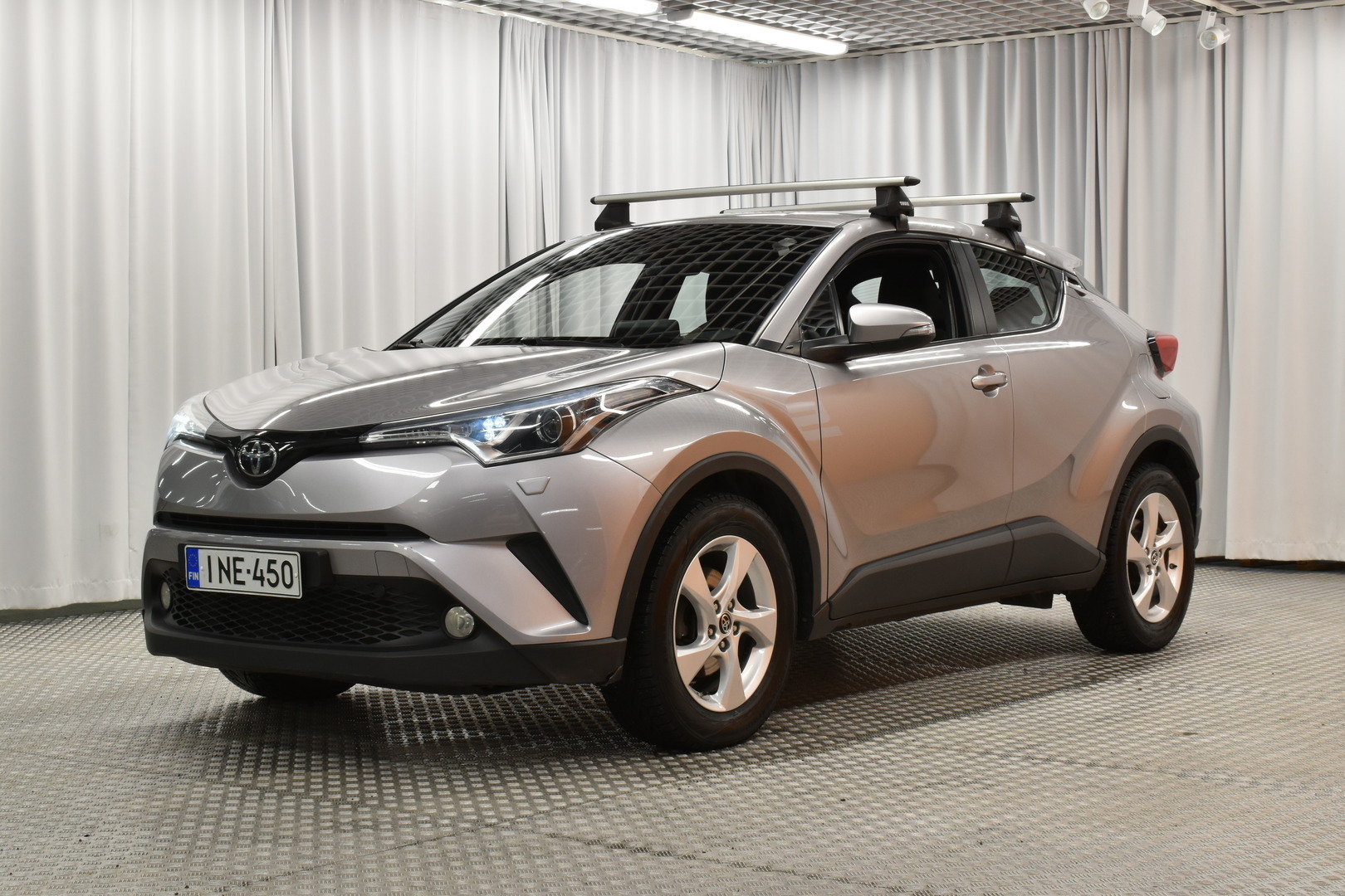 TOYOTA C-HR 2017