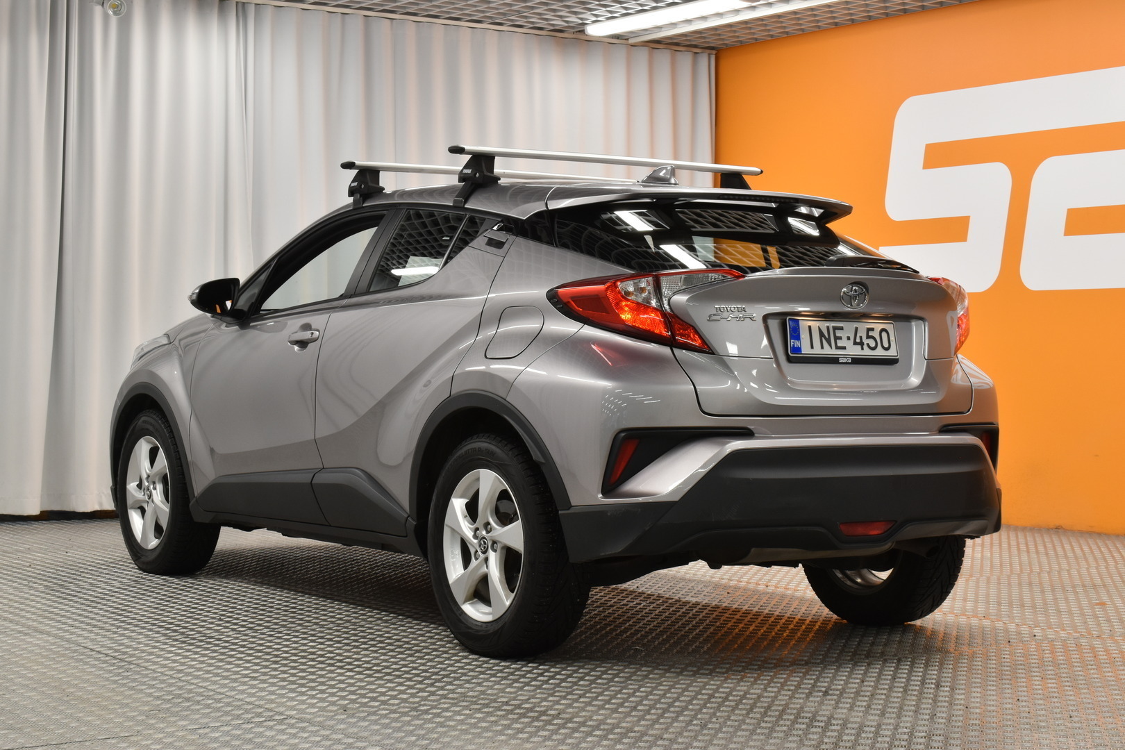 TOYOTA C-HR 2017