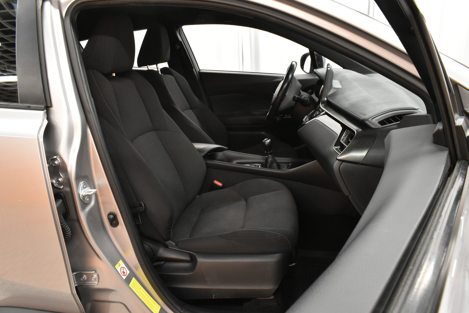 TOYOTA C-HR 2017