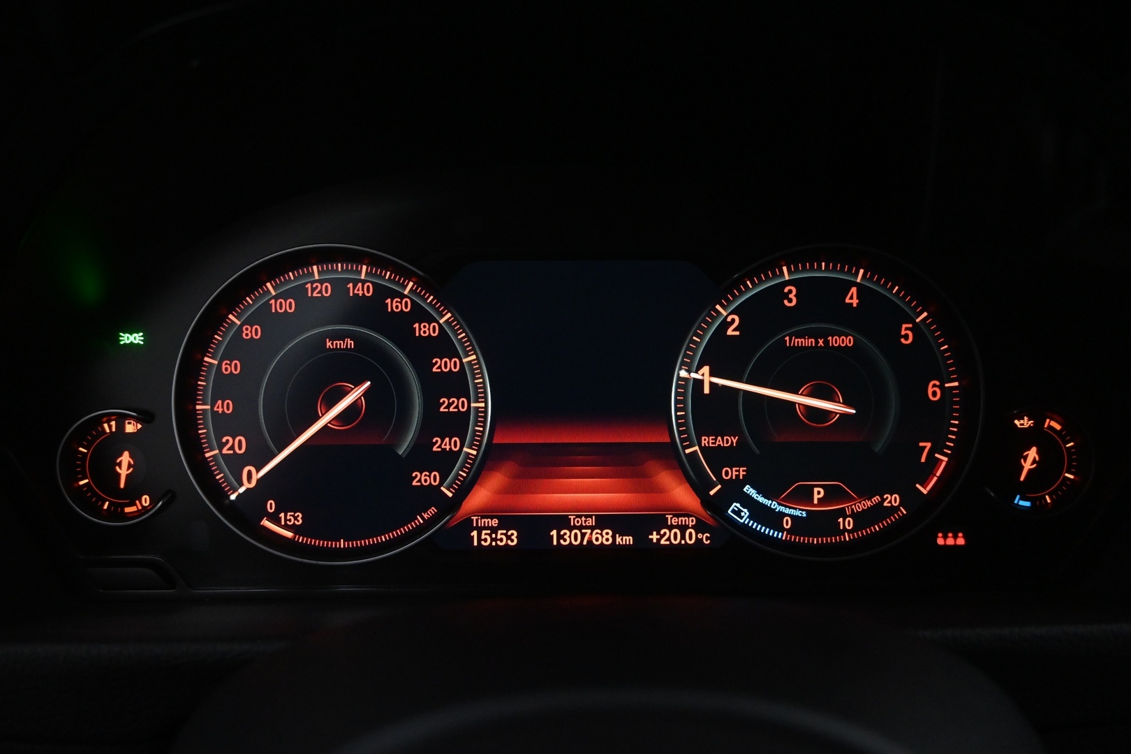 BMW 318 2019