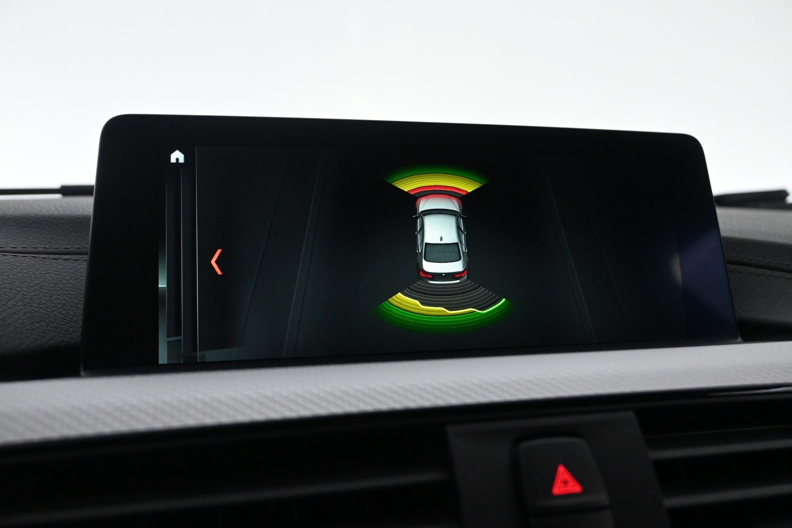 BMW 318 2019