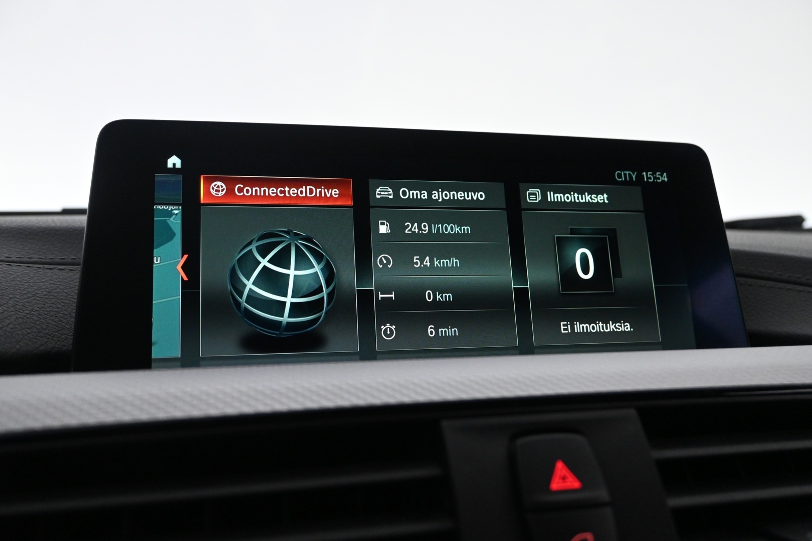 BMW 318 2019