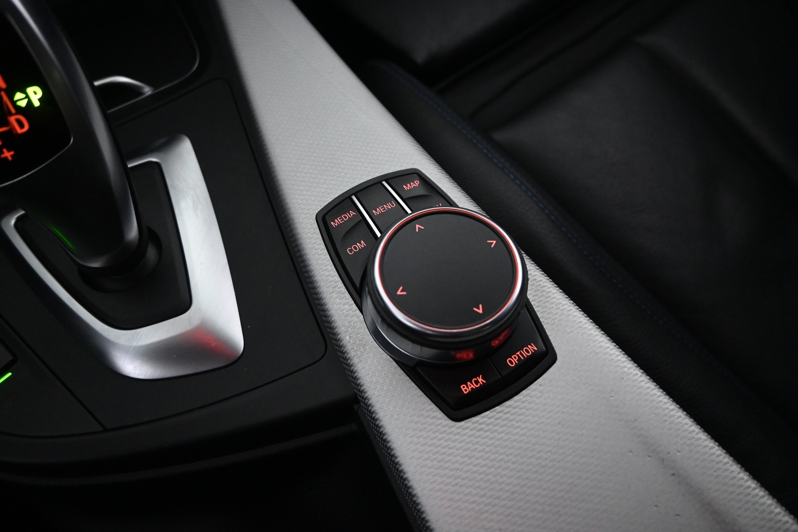 BMW 318 2019