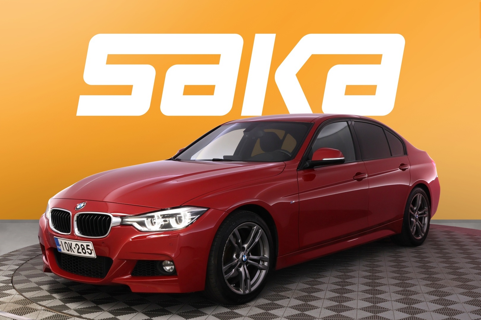 BMW 318 2019