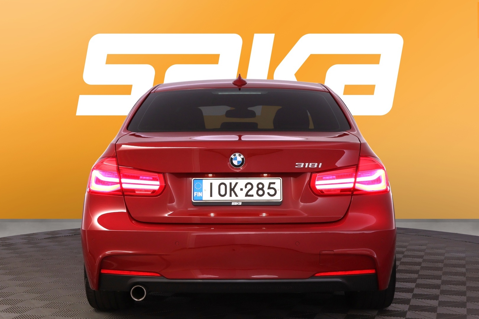 BMW 318 2019