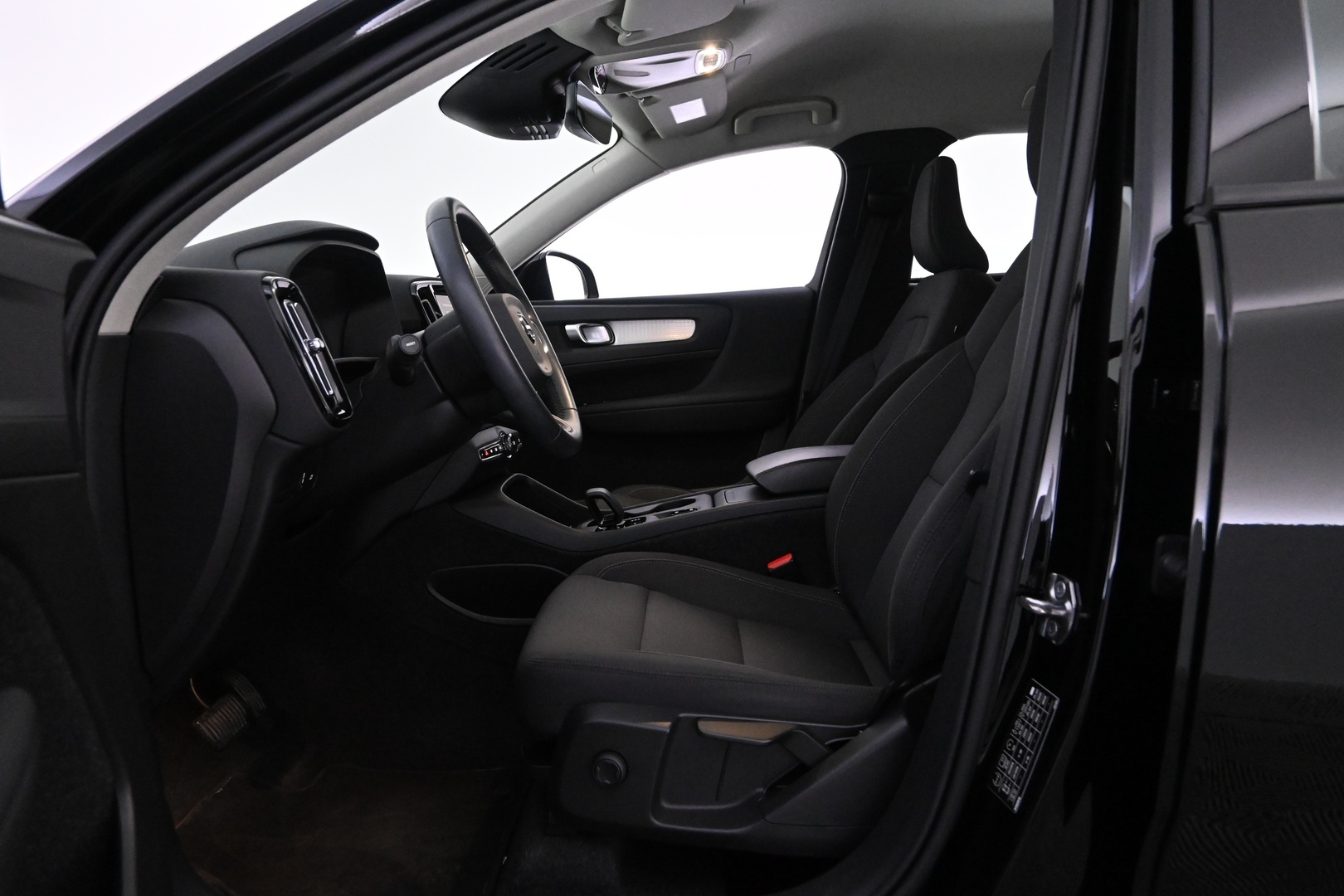 VOLVO XC40 2022