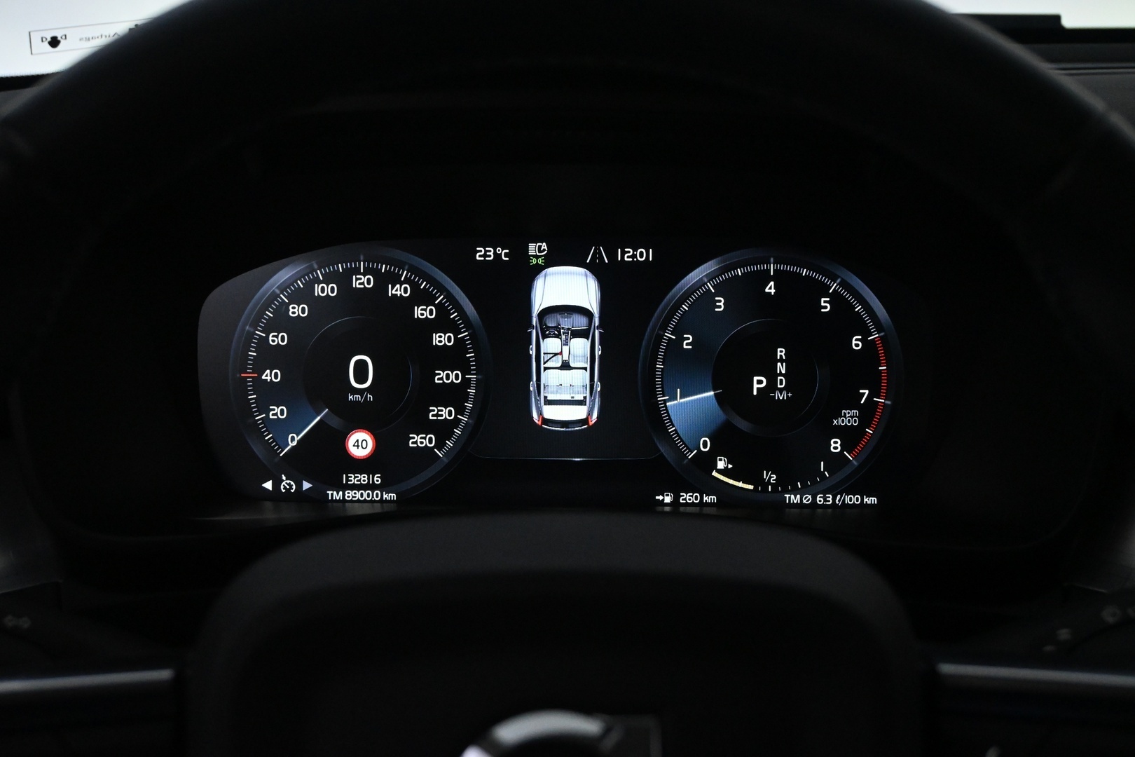 VOLVO XC40 2022