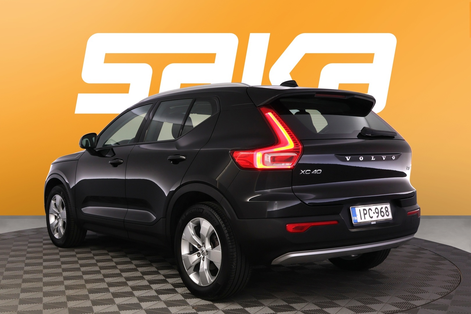 VOLVO XC40 2022