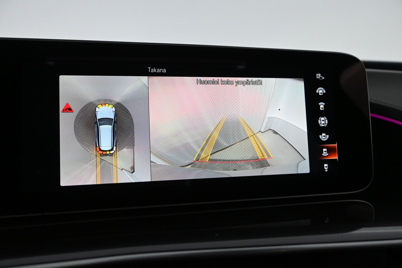 MERCEDES-BENZ EQC 2020