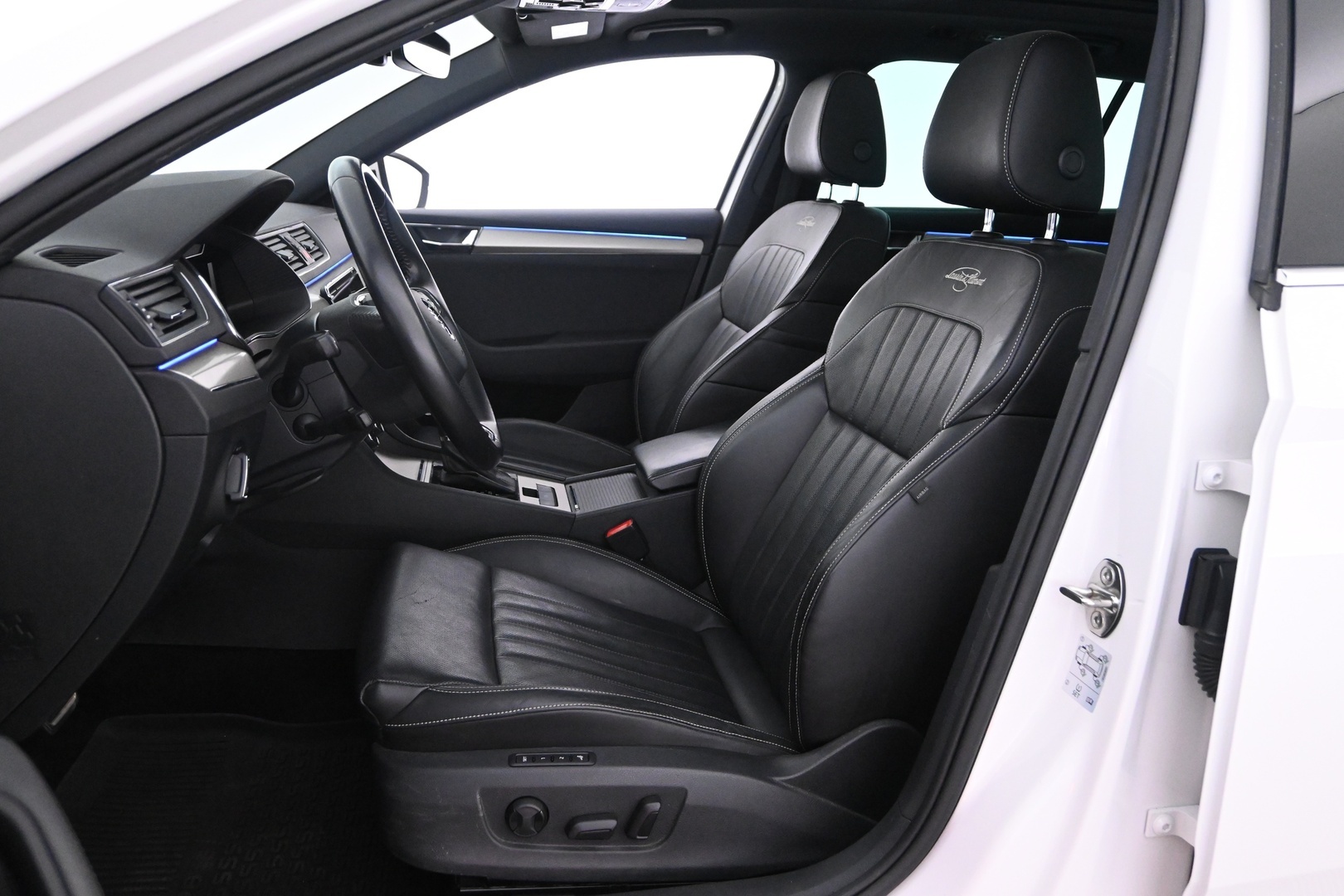 SKODA Superb 2021