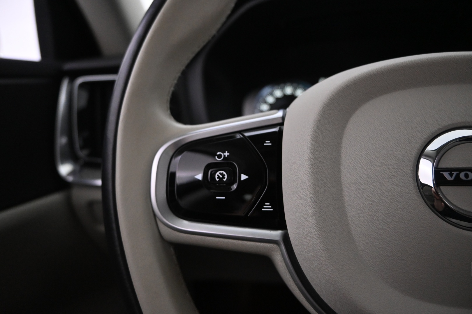 VOLVO V60 Cross Country 2021