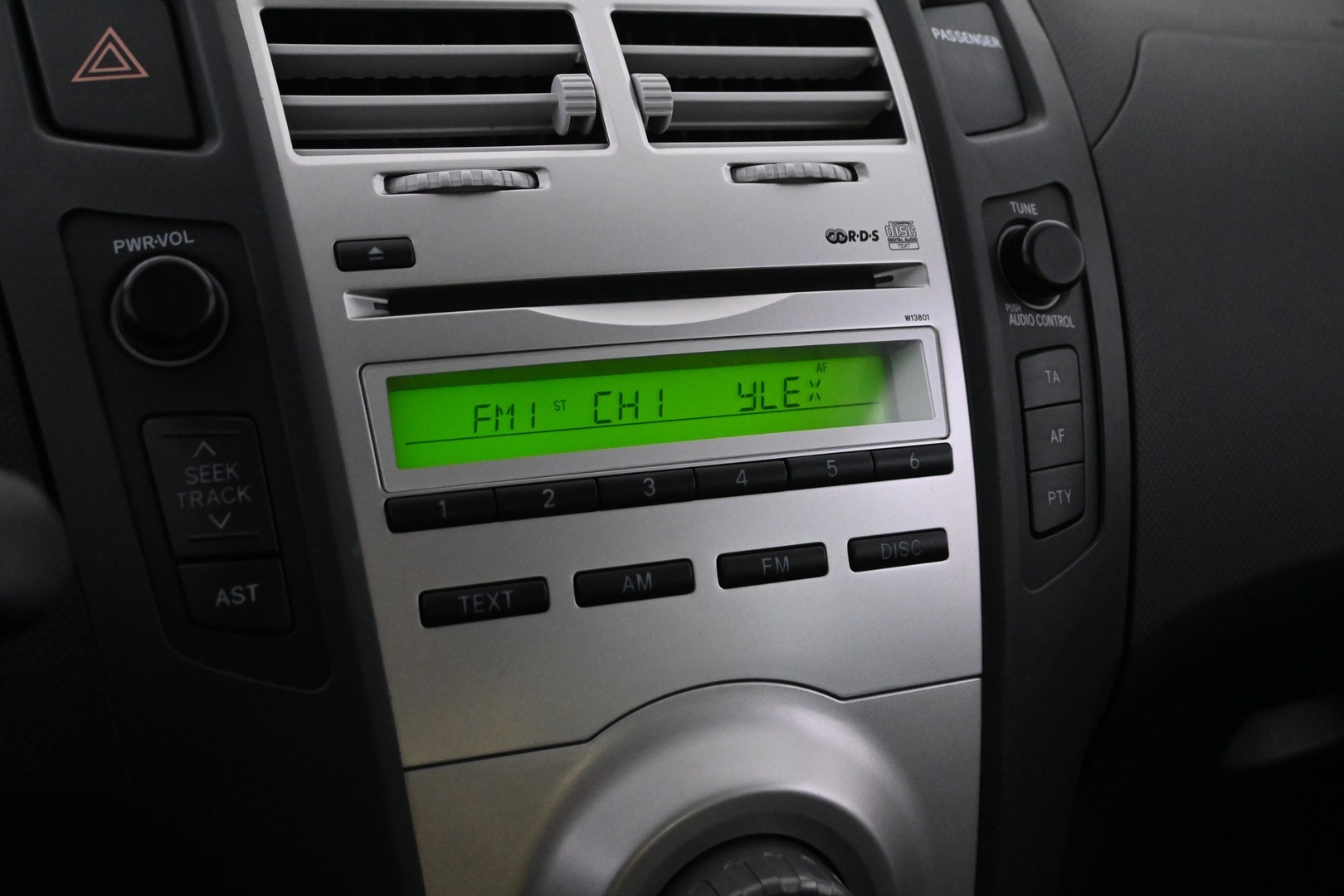 TOYOTA Yaris 2007