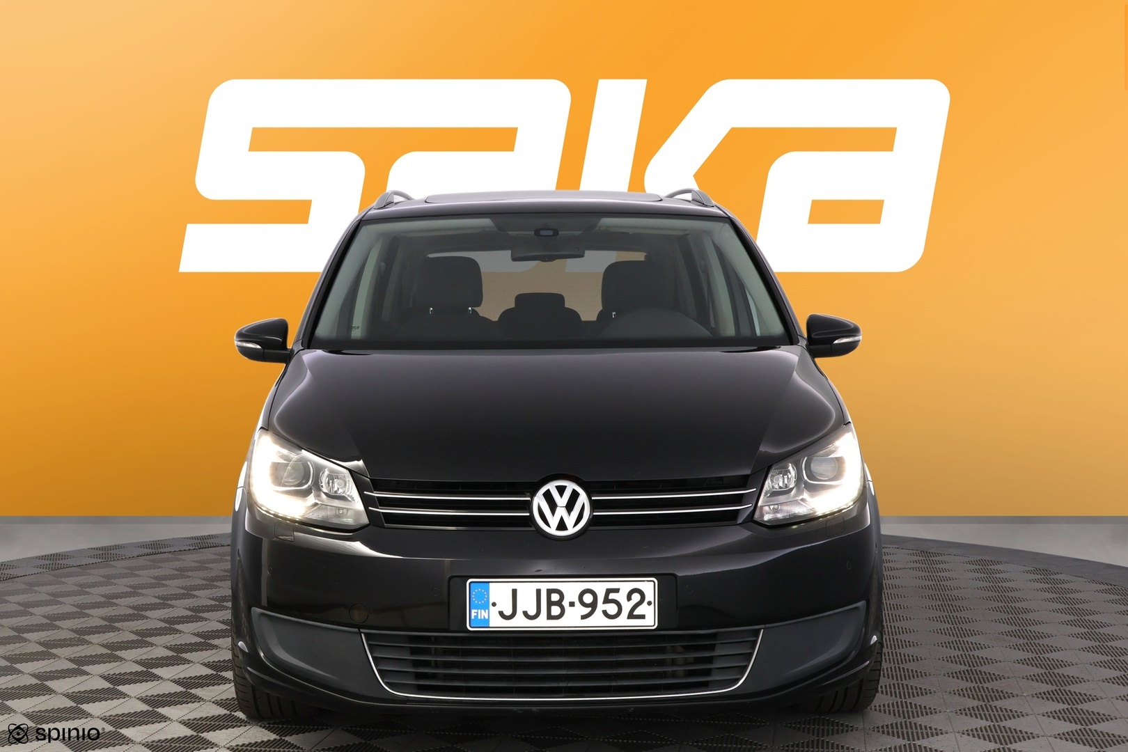 VOLKSWAGEN Touran 2014