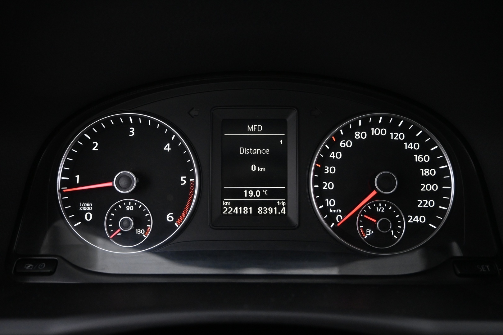 VOLKSWAGEN Touran 2014