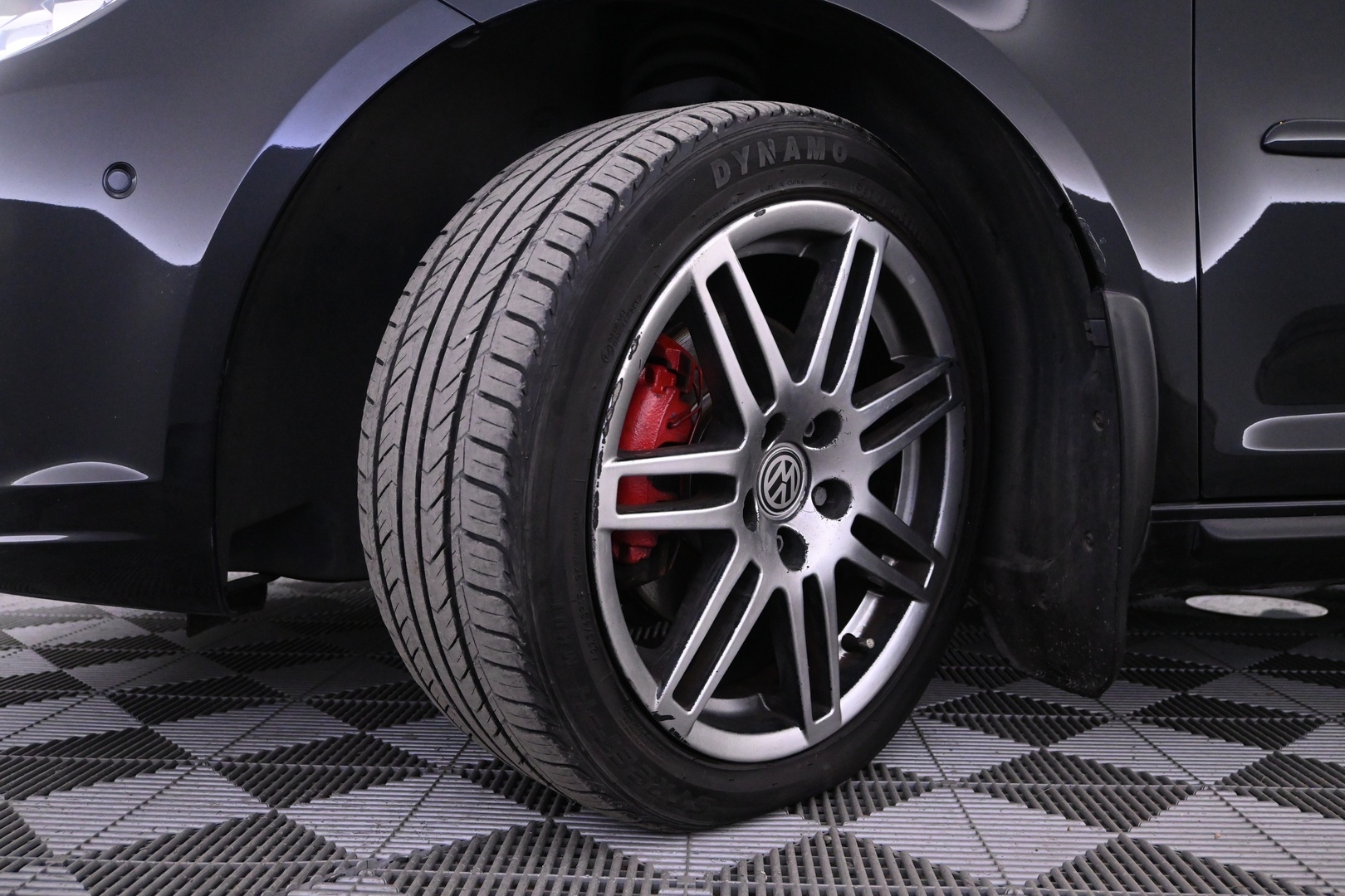 VOLKSWAGEN Touran 2014