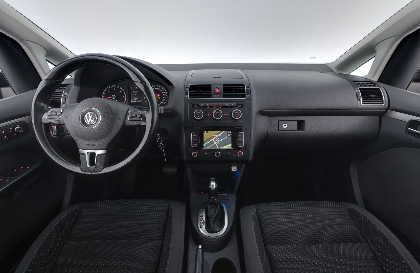 VOLKSWAGEN Touran 2014