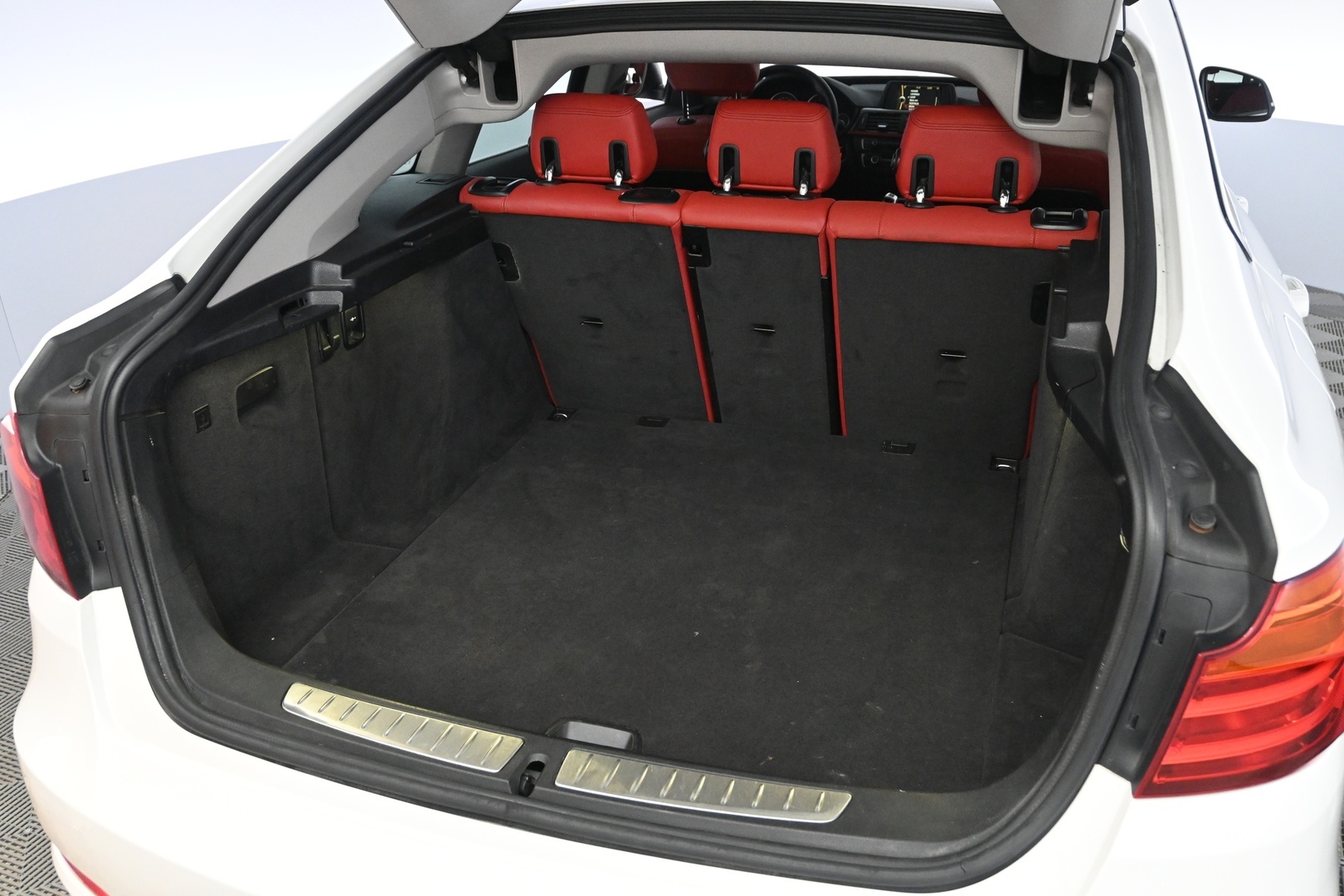 BMW 320 Gran Turismo 2014
