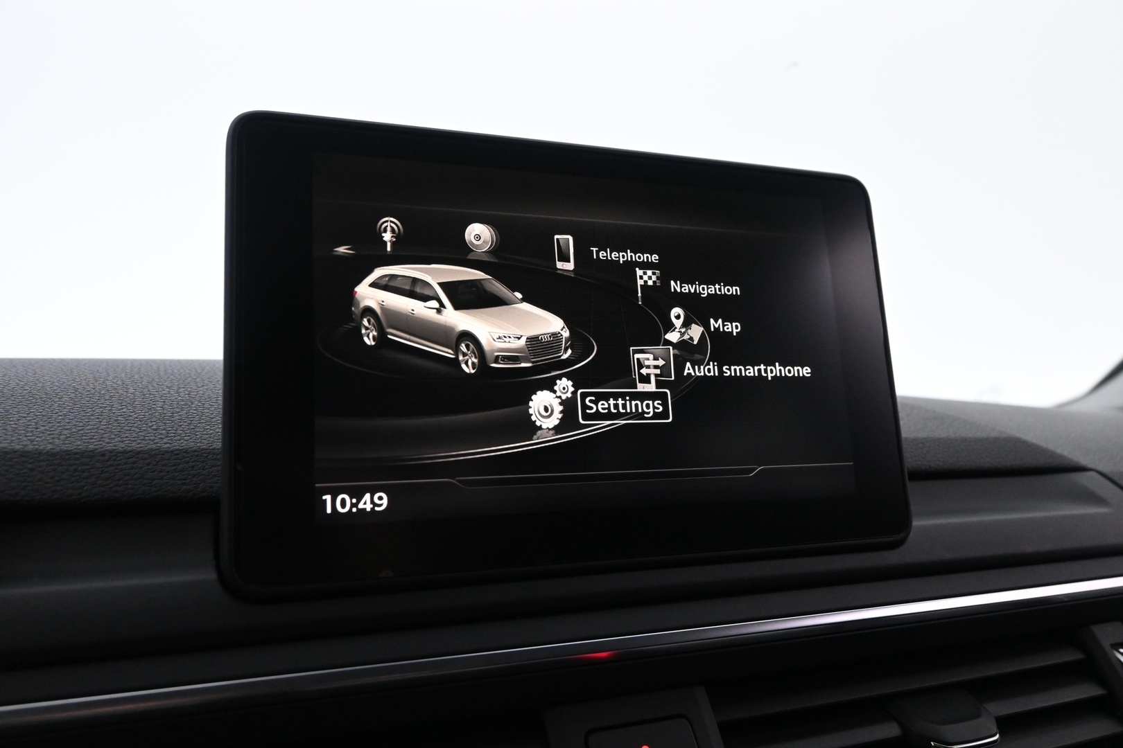 AUDI A4 2016