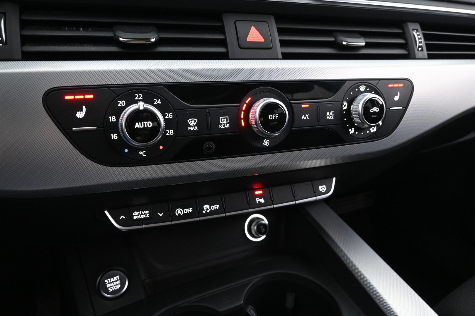 AUDI A4 2016