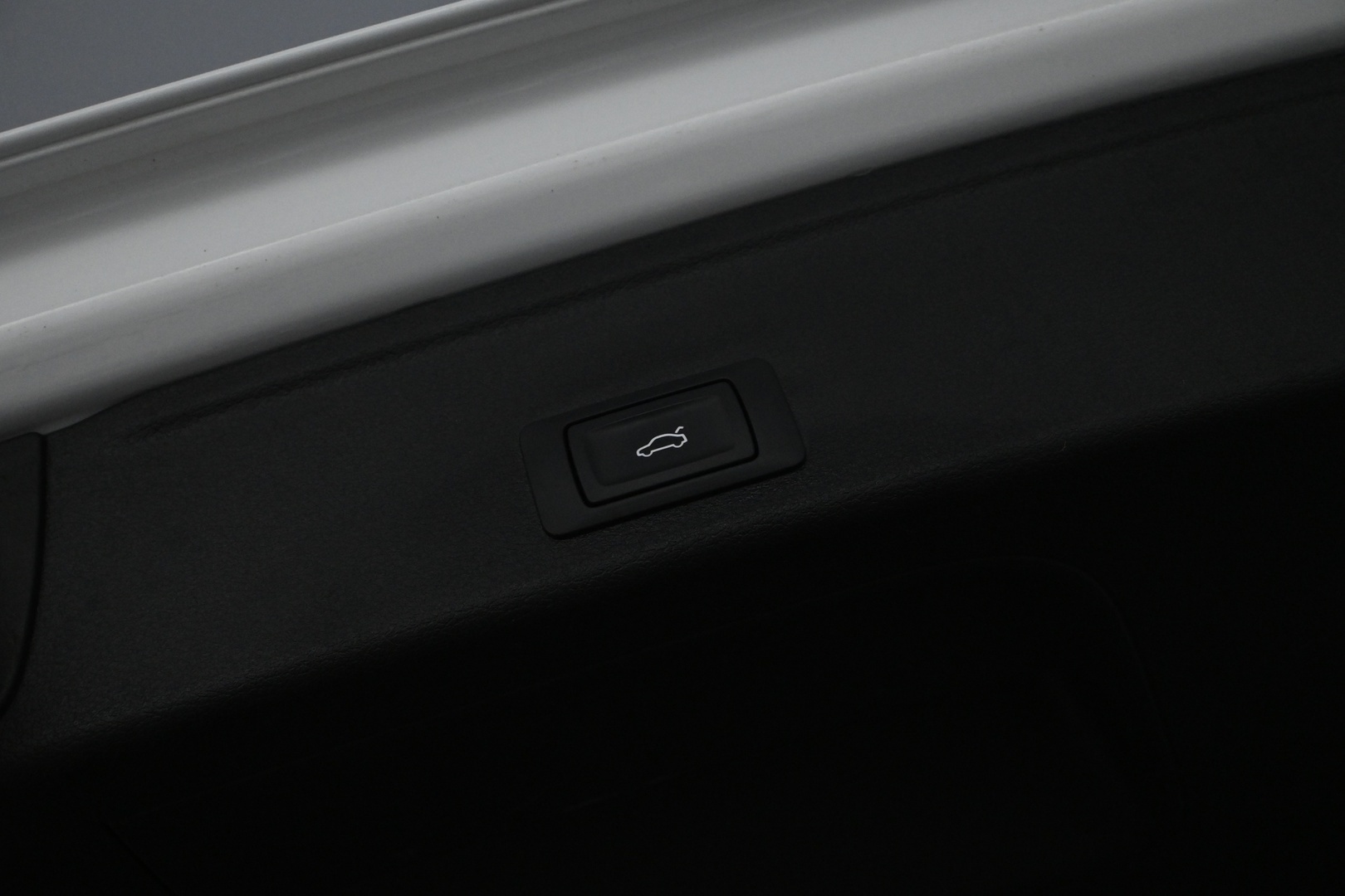 AUDI A4 2016