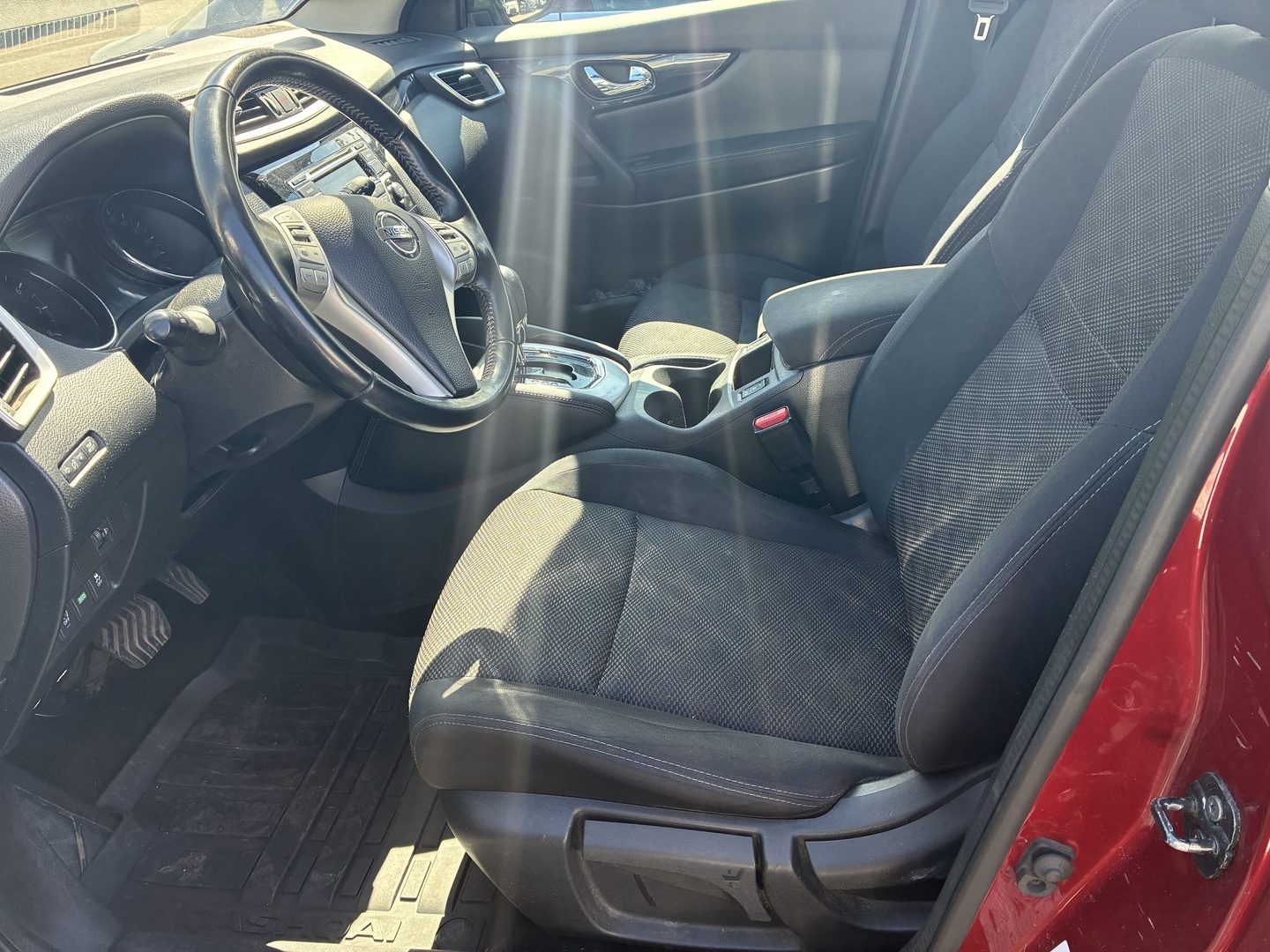 NISSAN Qashqai 2016