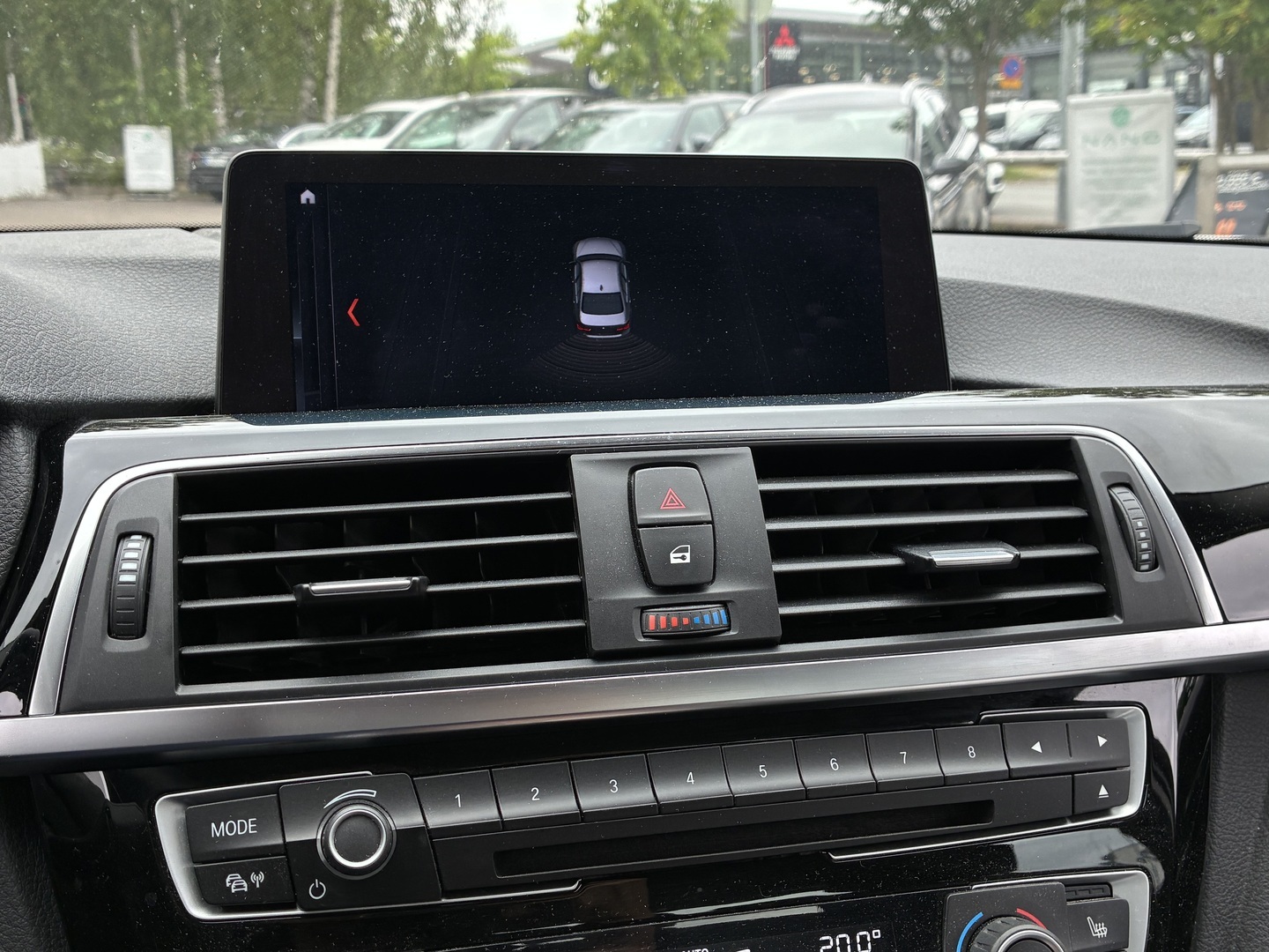 BMW 318 2019