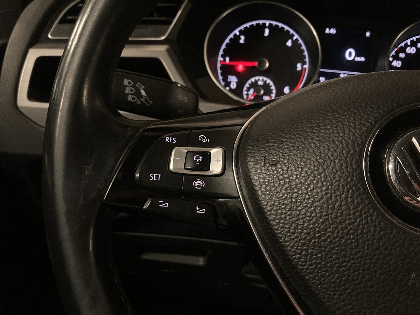 VOLKSWAGEN Touran 2019