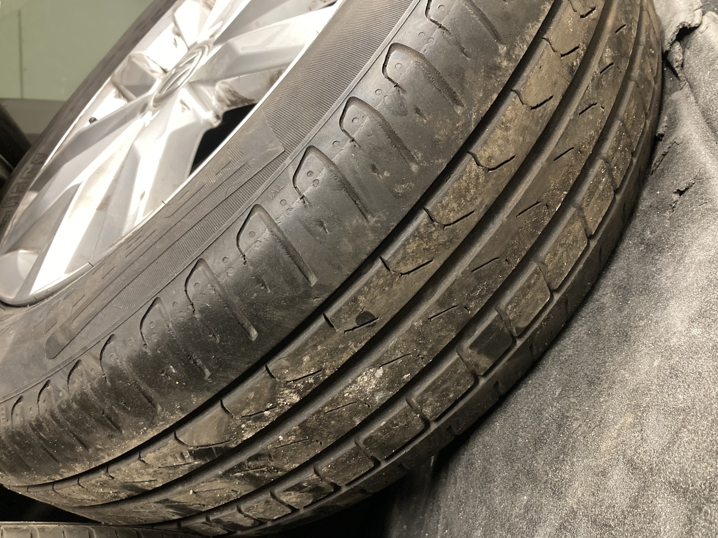 VOLKSWAGEN Touran 2019