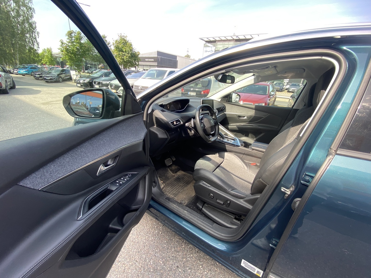 PEUGEOT 5008 2019
