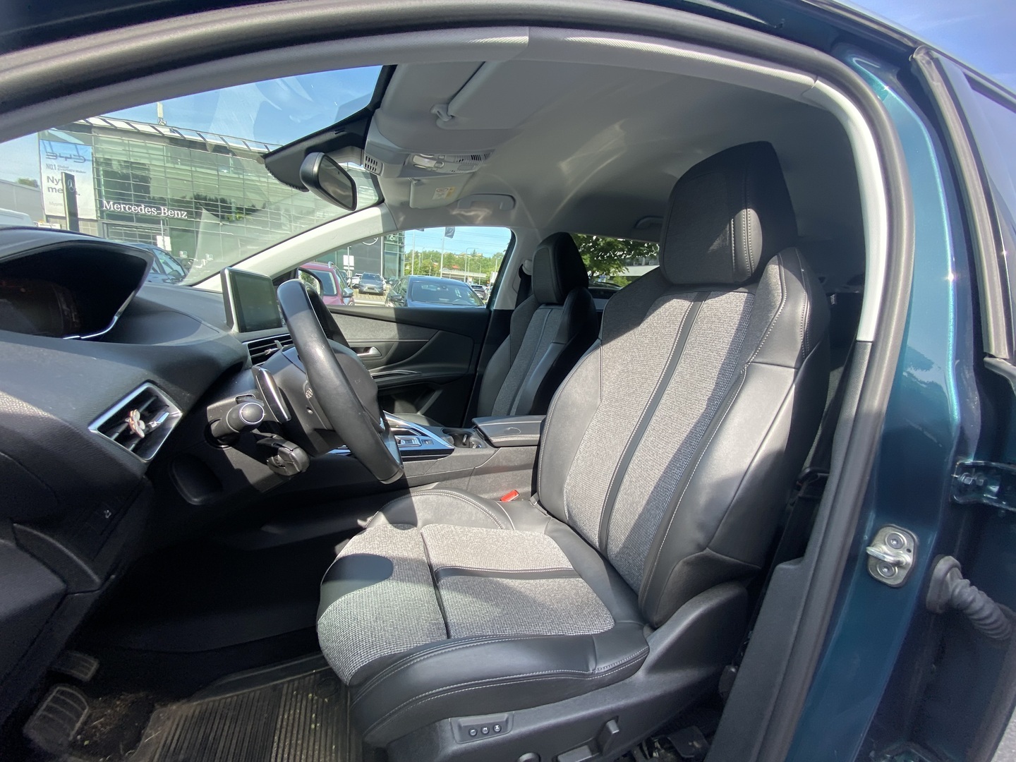 PEUGEOT 5008 2019