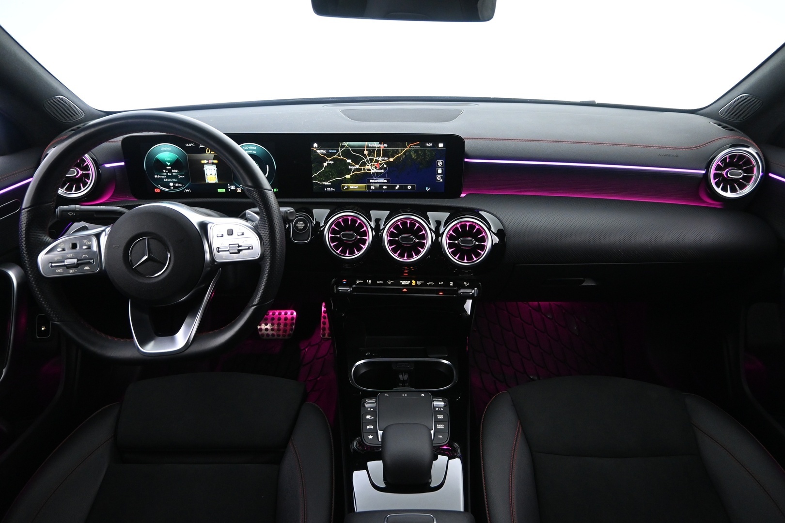 MERCEDES-BENZ CLA 2023