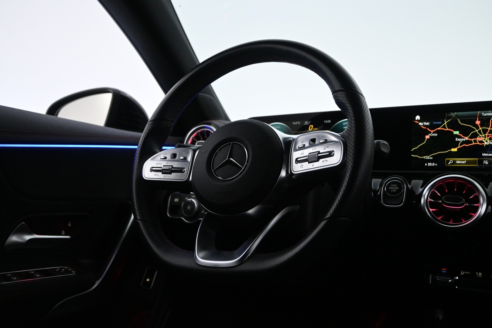 MERCEDES-BENZ CLA 2023