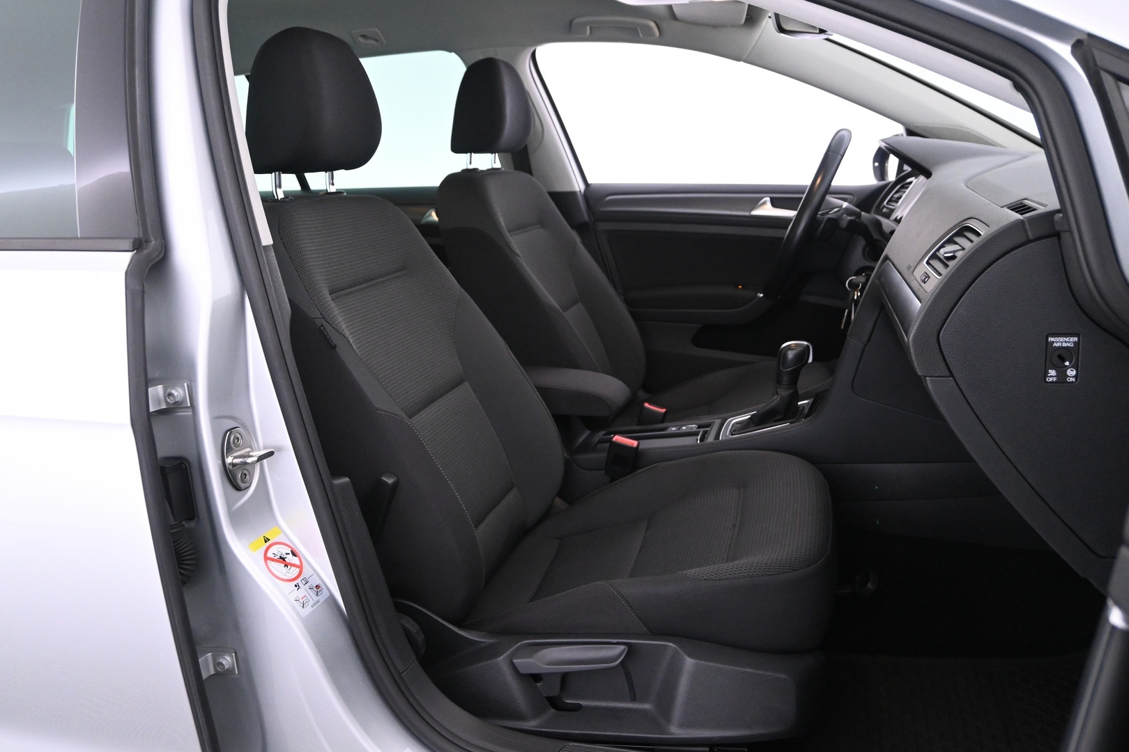 VOLKSWAGEN Golf 2020