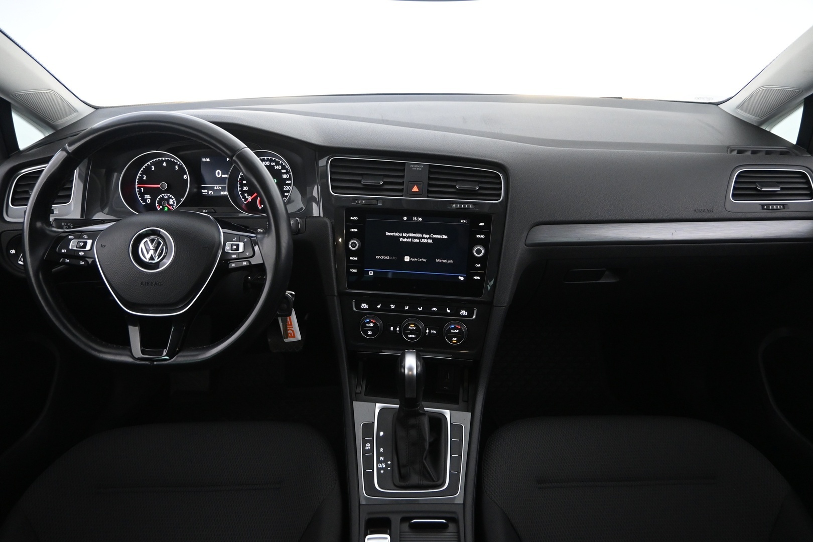 VOLKSWAGEN Golf 2020