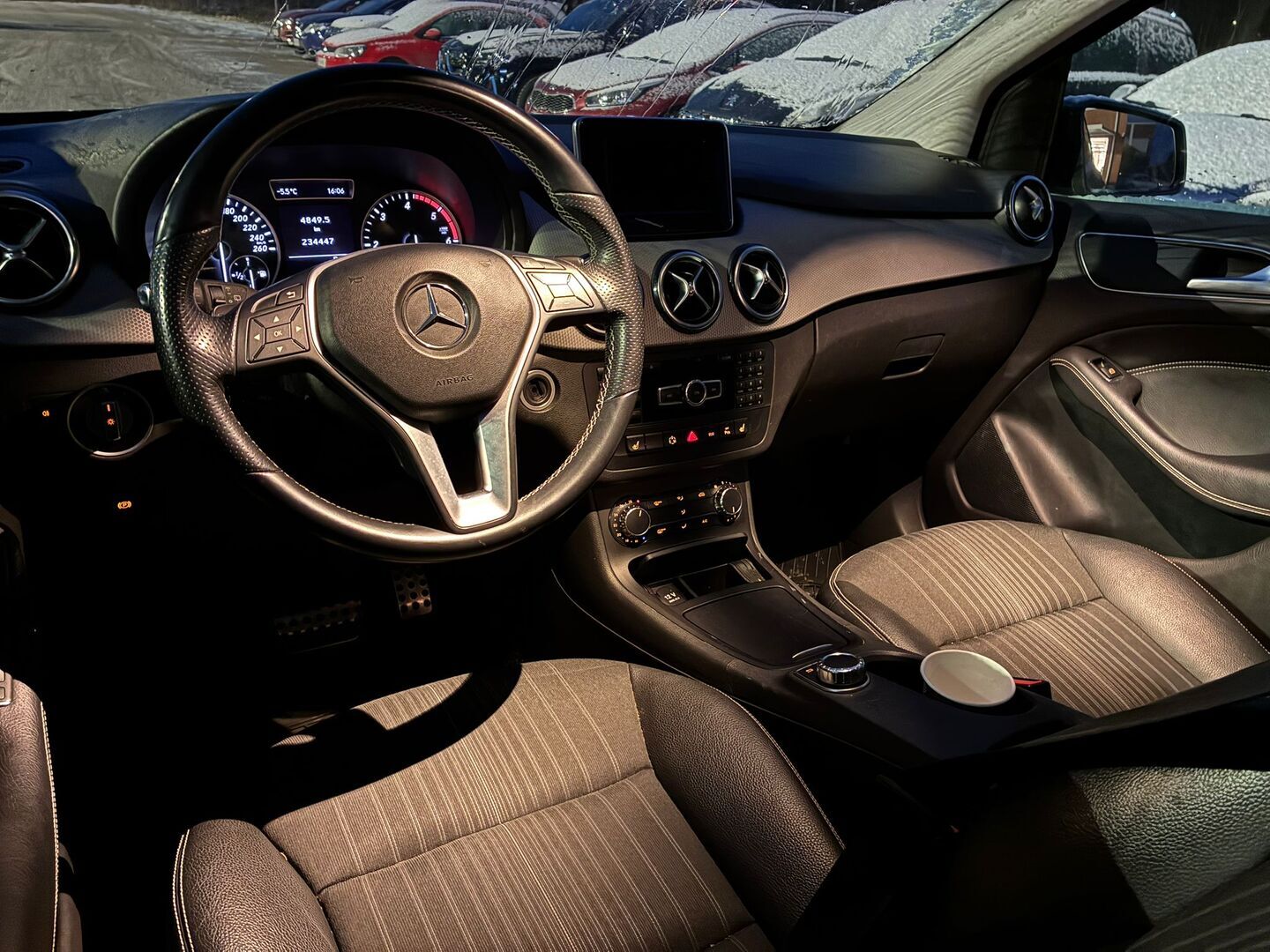 MERCEDES-BENZ B 2013
