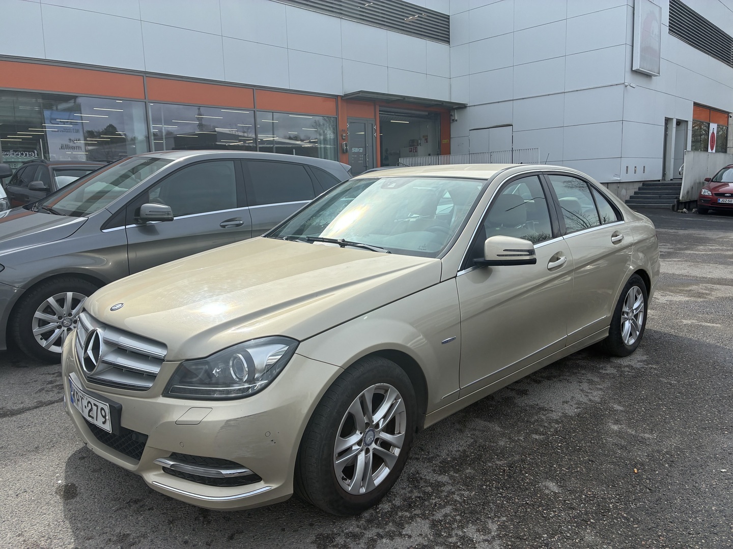 MERCEDES-BENZ C 2012