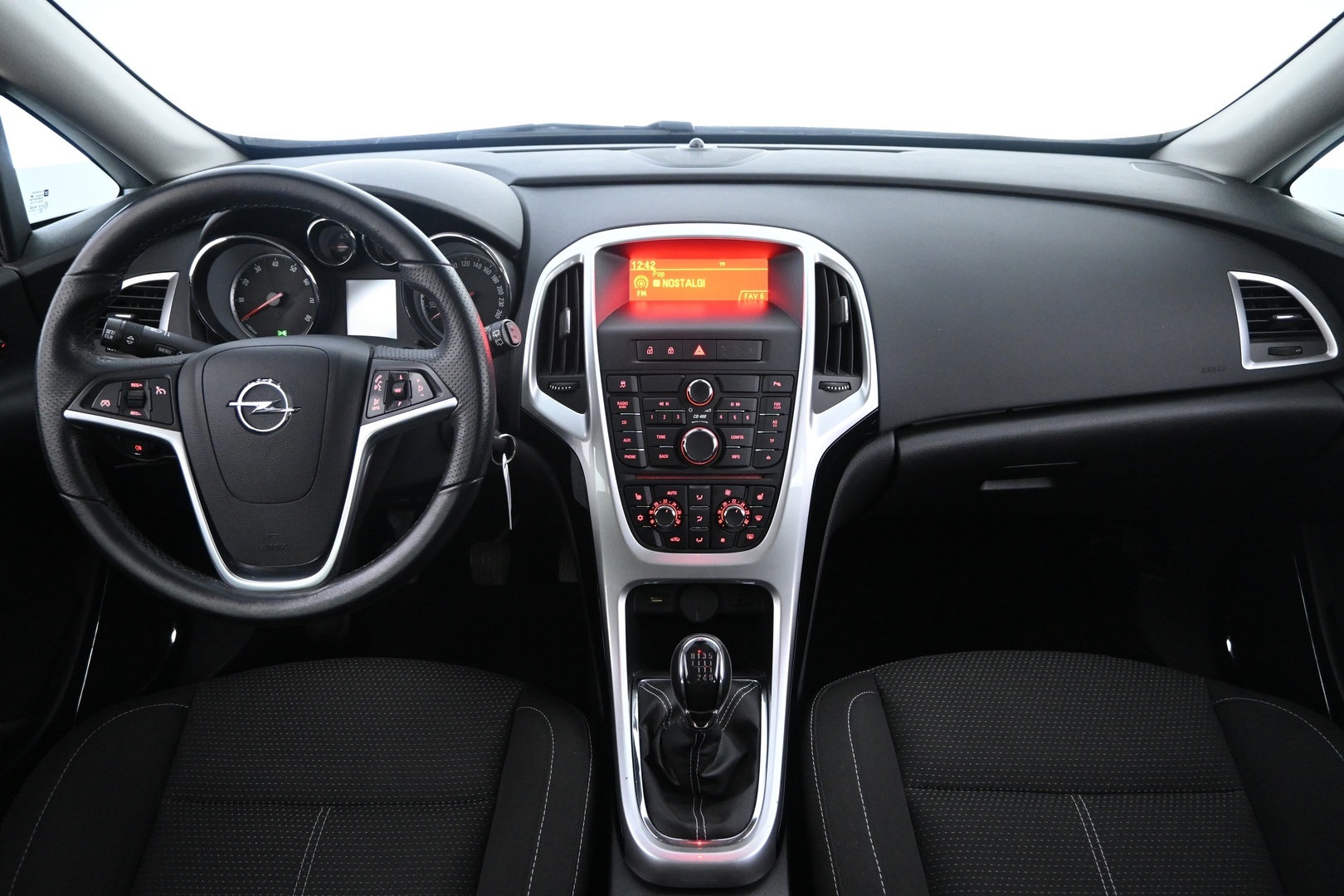OPEL Astra 2012