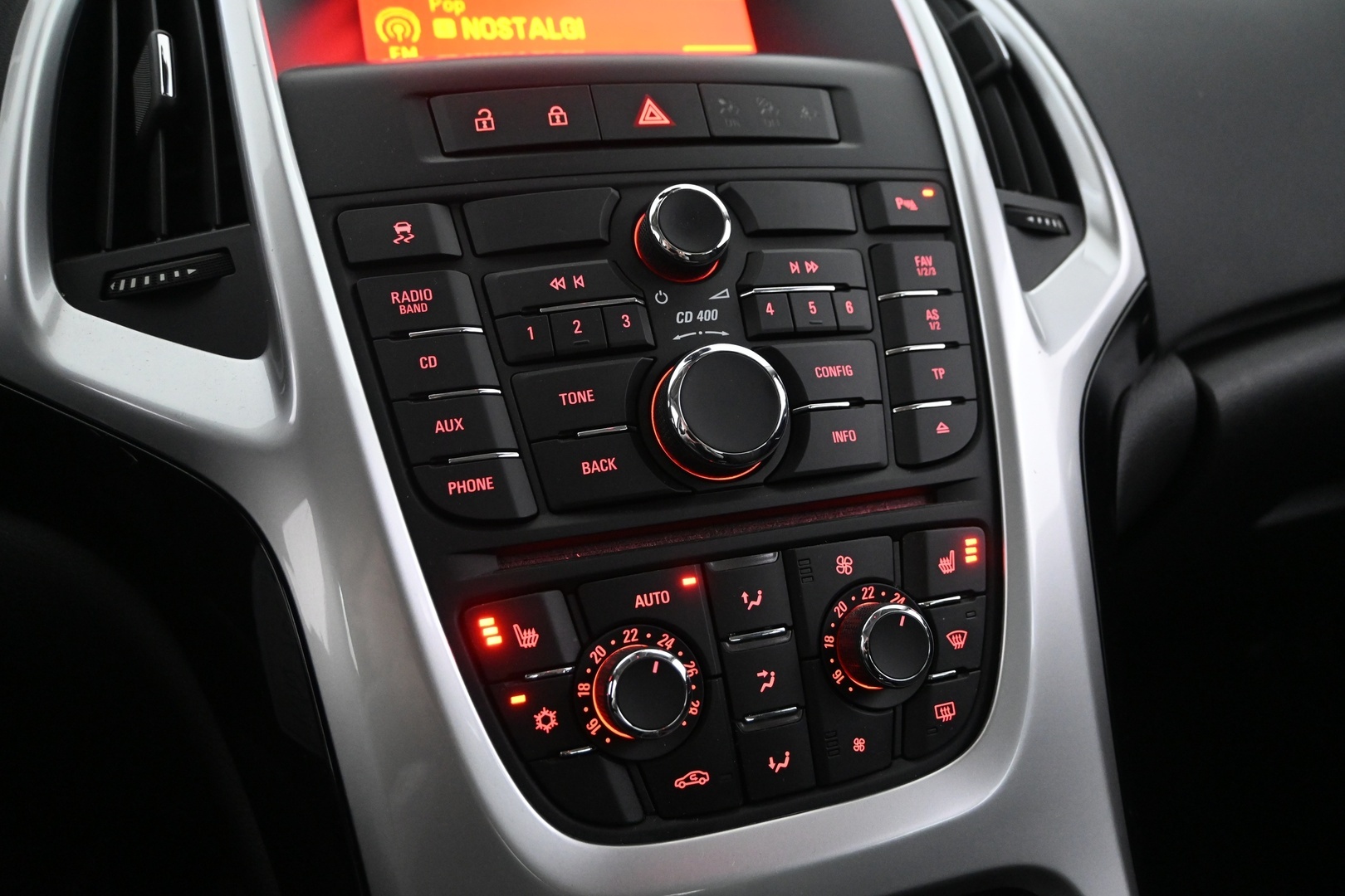 OPEL Astra 2012