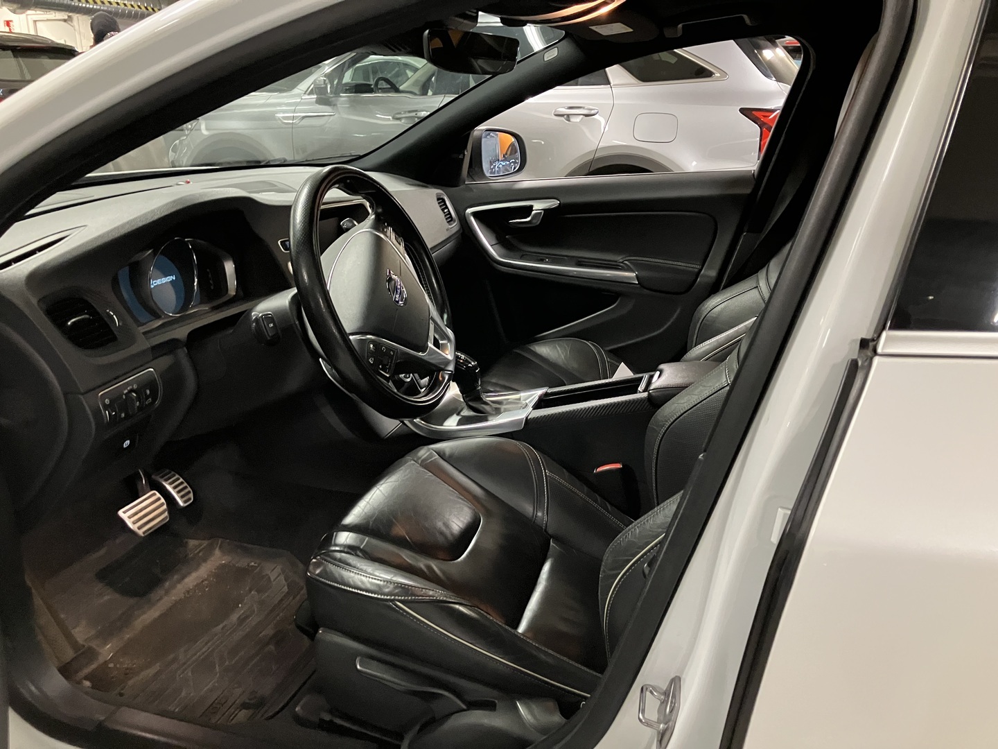 VOLVO S60 2015