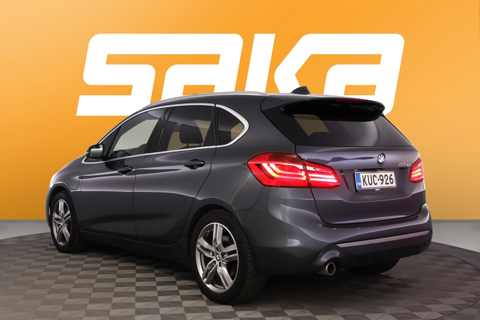 BMW 225 2020